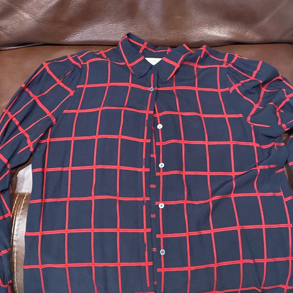 Loft women’s long sleeve size small